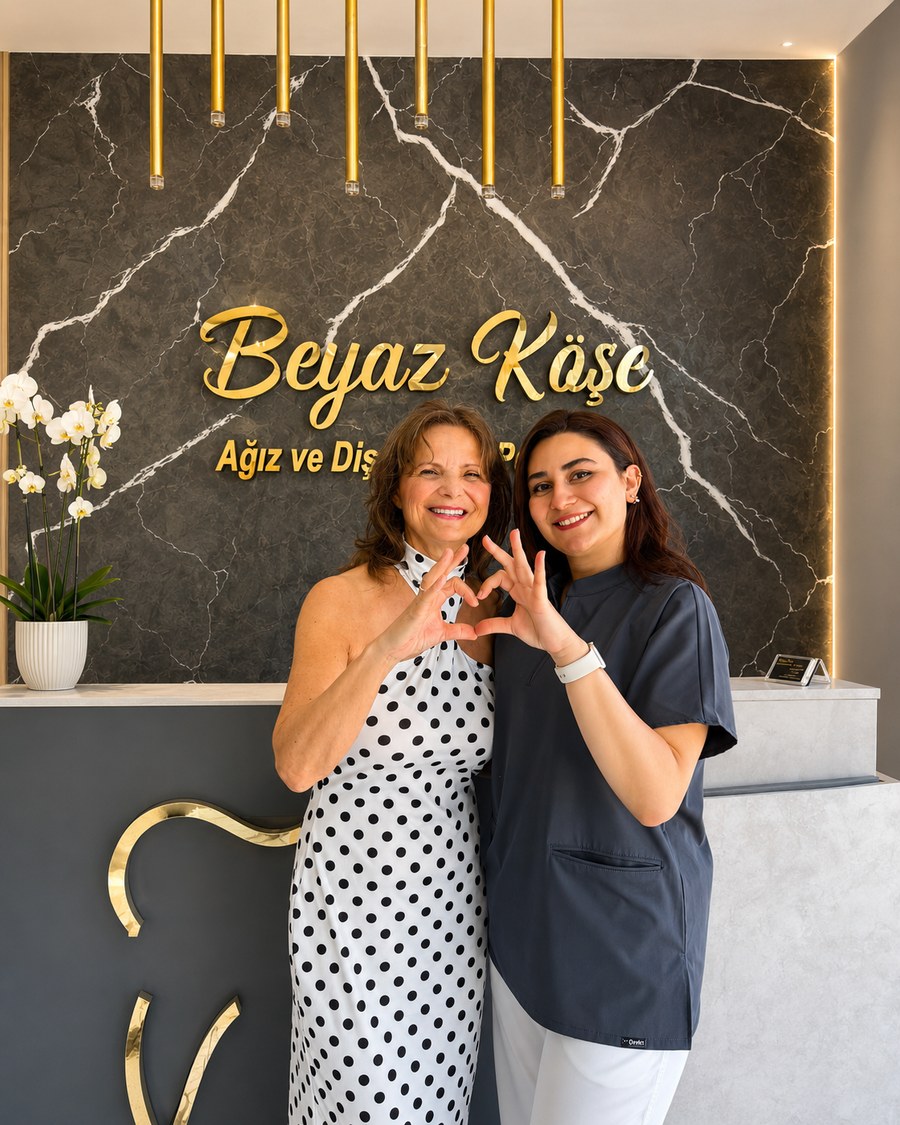 Beyaz Köşe resepsiyonunda memnun hasta